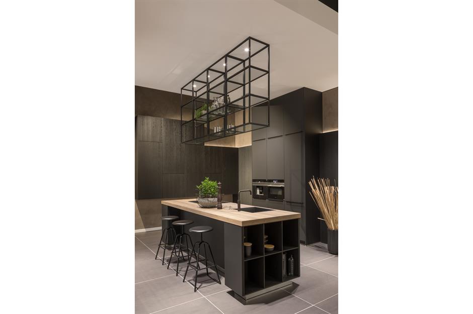 Dark Kitchens Black Navy And Dark Grey Kitchen Ideas Loveproperty Com