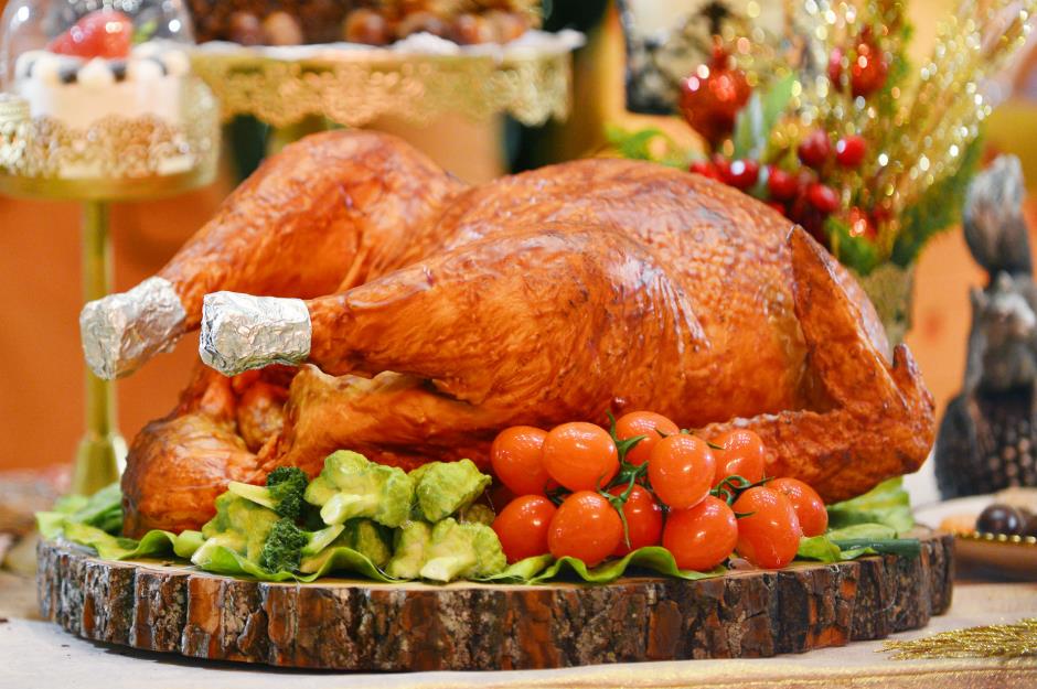 Surprising Things Different Countries Eat At Christmas Lovefood