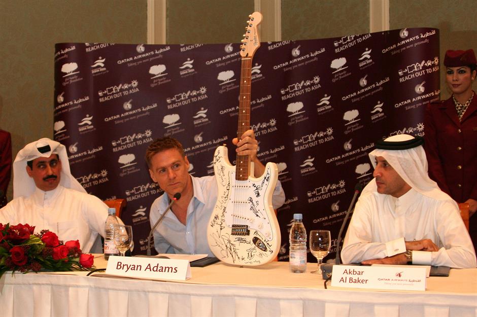 6. ‘Reach Out to Asia’ Fender Stratocaster: $2.7 million ($4.4m/£3.4m today)