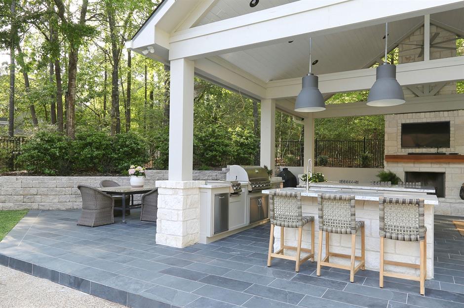 34 Incredible Outdoor Kitchens We D Love To Cook In Loveproperty Com