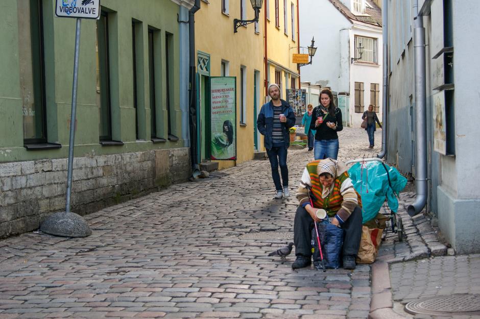 Estonia: 14.9% of the population in poverty