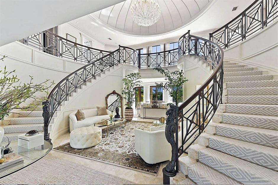 Ivanka's fixer-upper Florida mansion