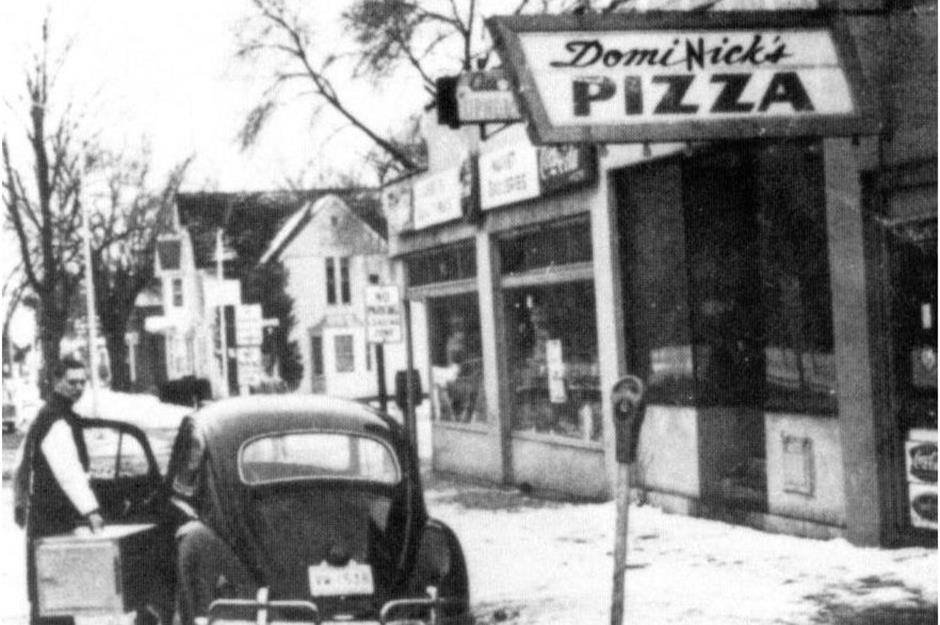 1960: Domino's Pizza