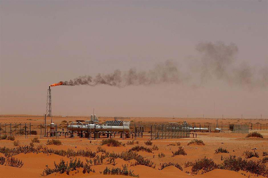 Saudi Arabia: 100% fossil fuel reliance