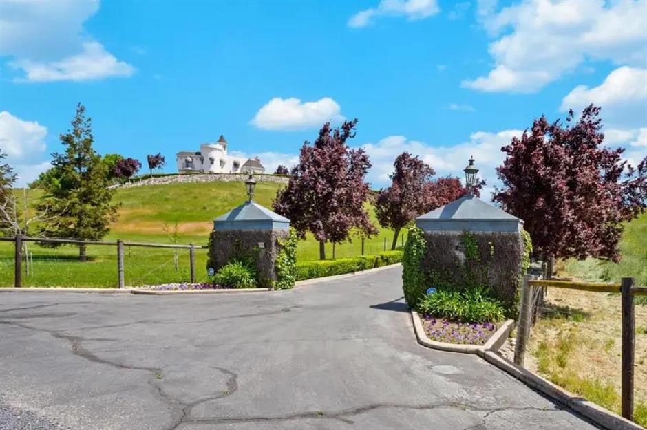 Castle Oaks Ranch, California, USA: $2.9m
