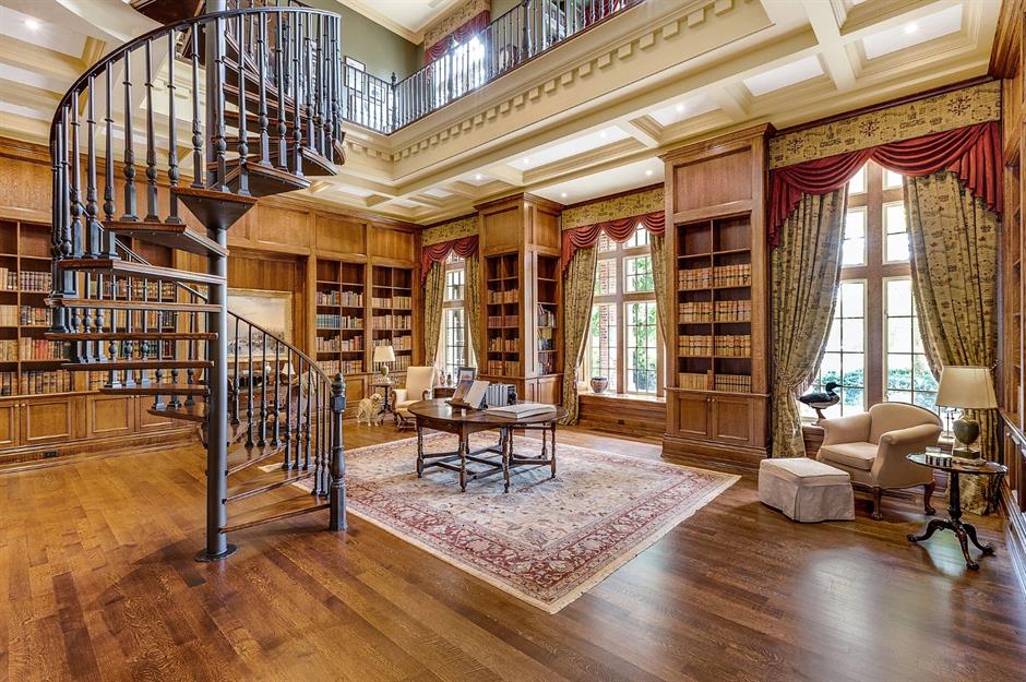 Amazing Canadian castles and fairytale homes for sale