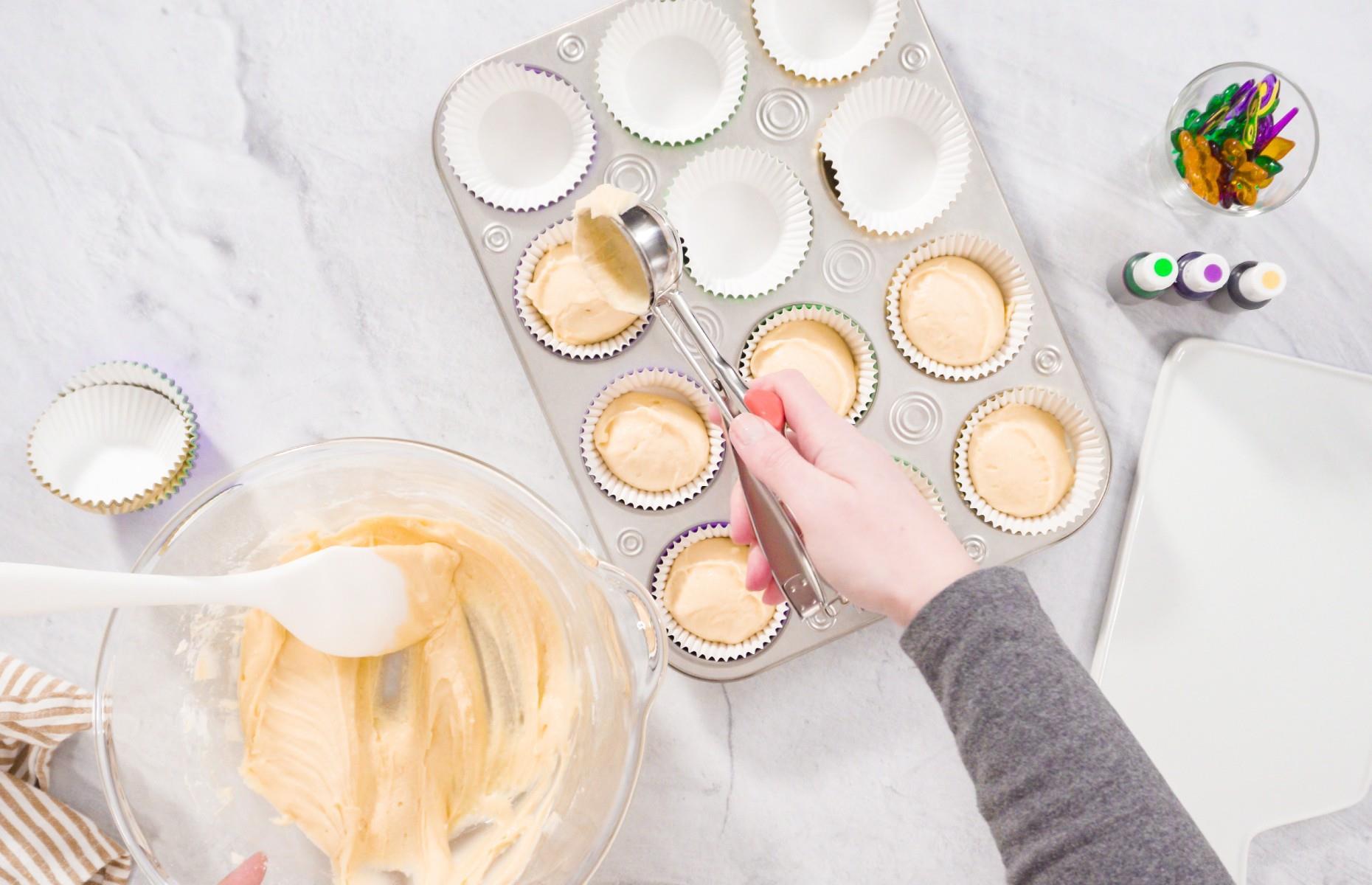 Ice cream scoop your cupcake batter