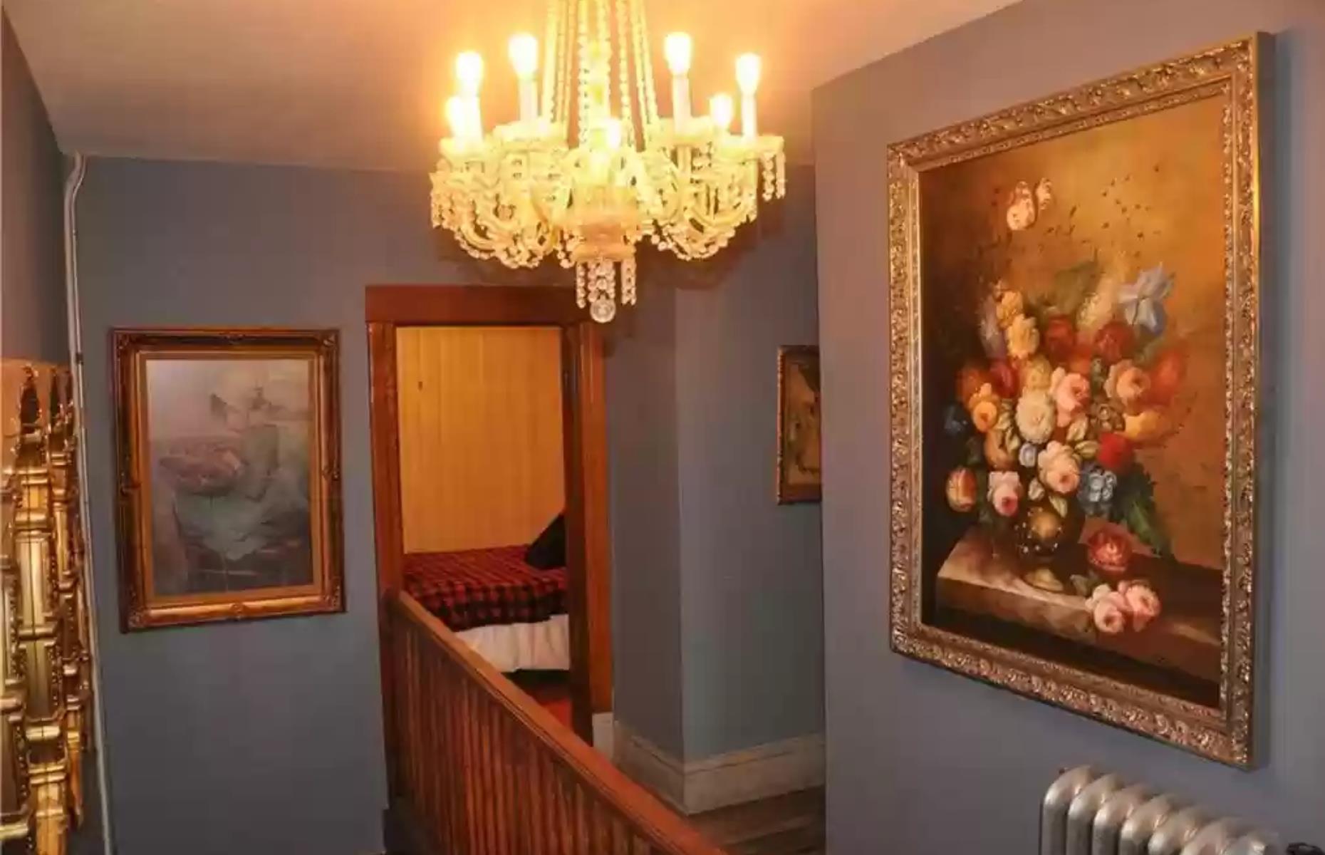 6 real haunted homes for sale (ghosts included)