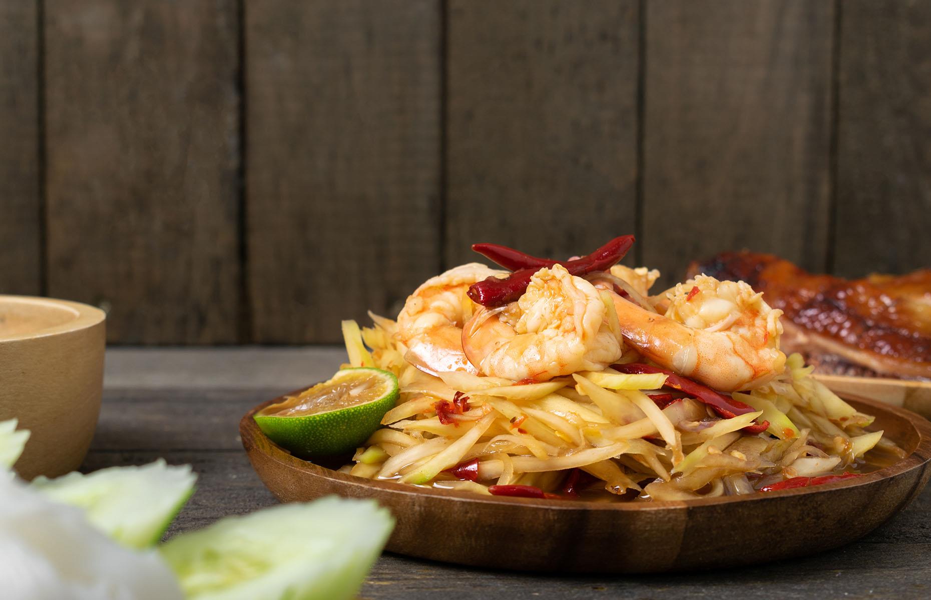 Grilled prawn Thai salad 