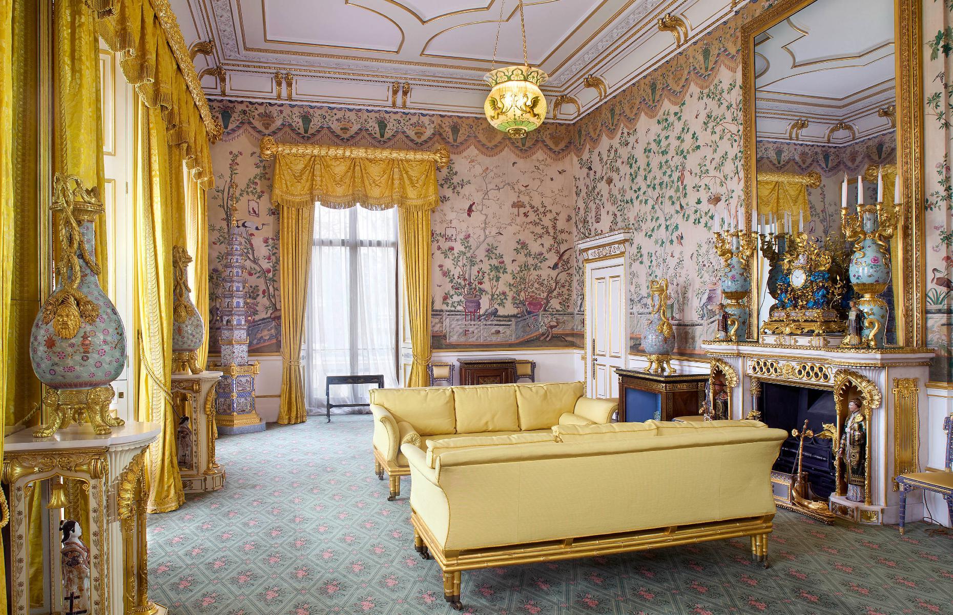 Salón Amarillo