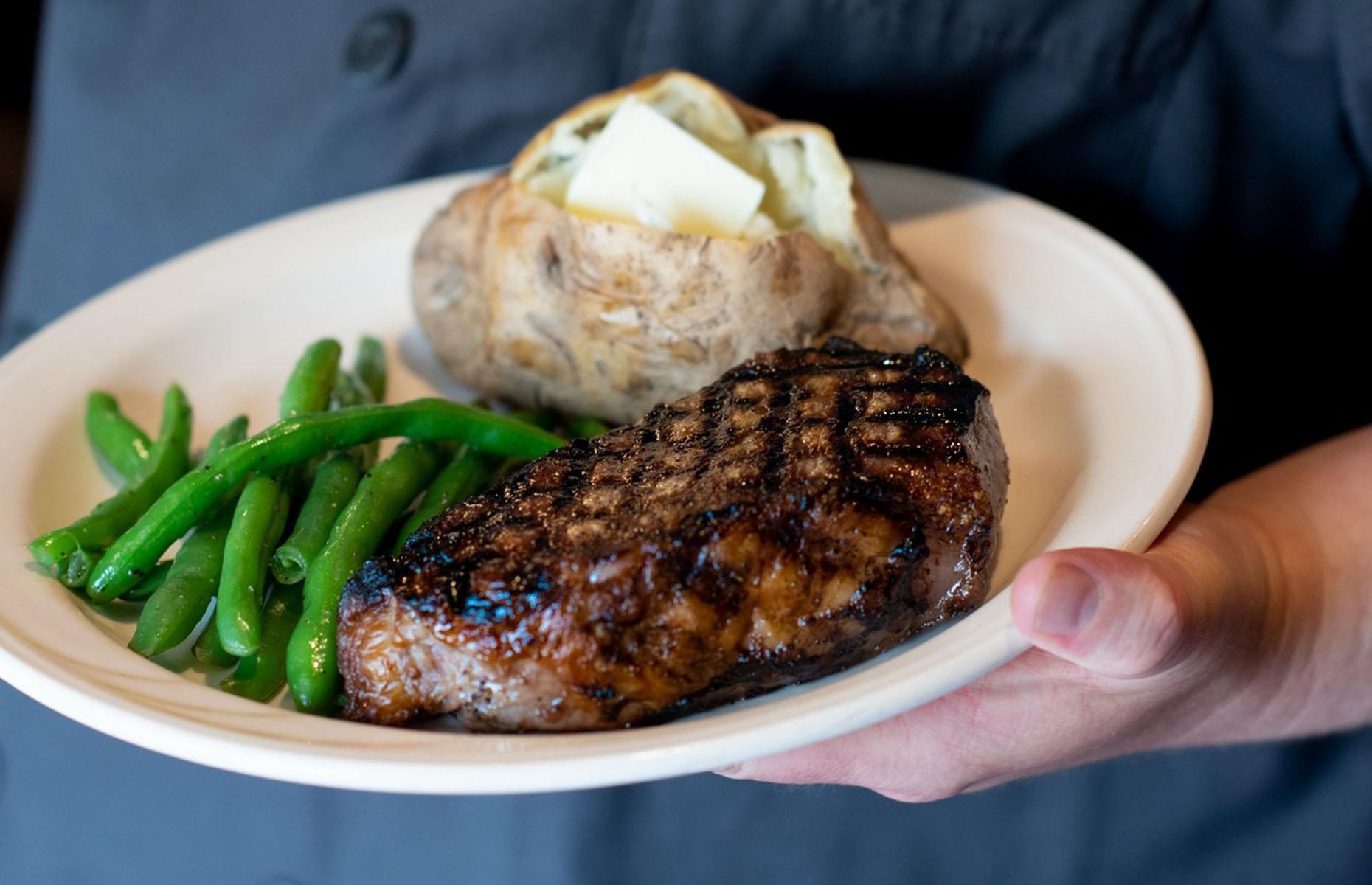 Minnesota: Mancini's Char House & Lounge, Saint Paul