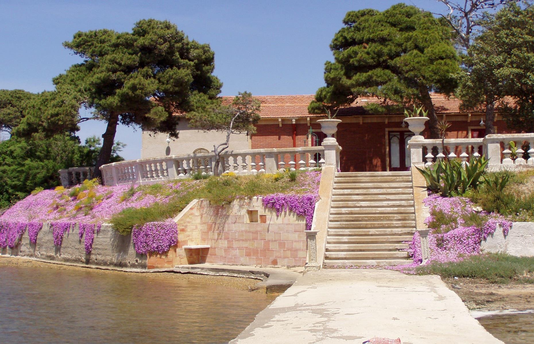 Santa Maria in Sizilien (Italien): 17,4 Millionen €