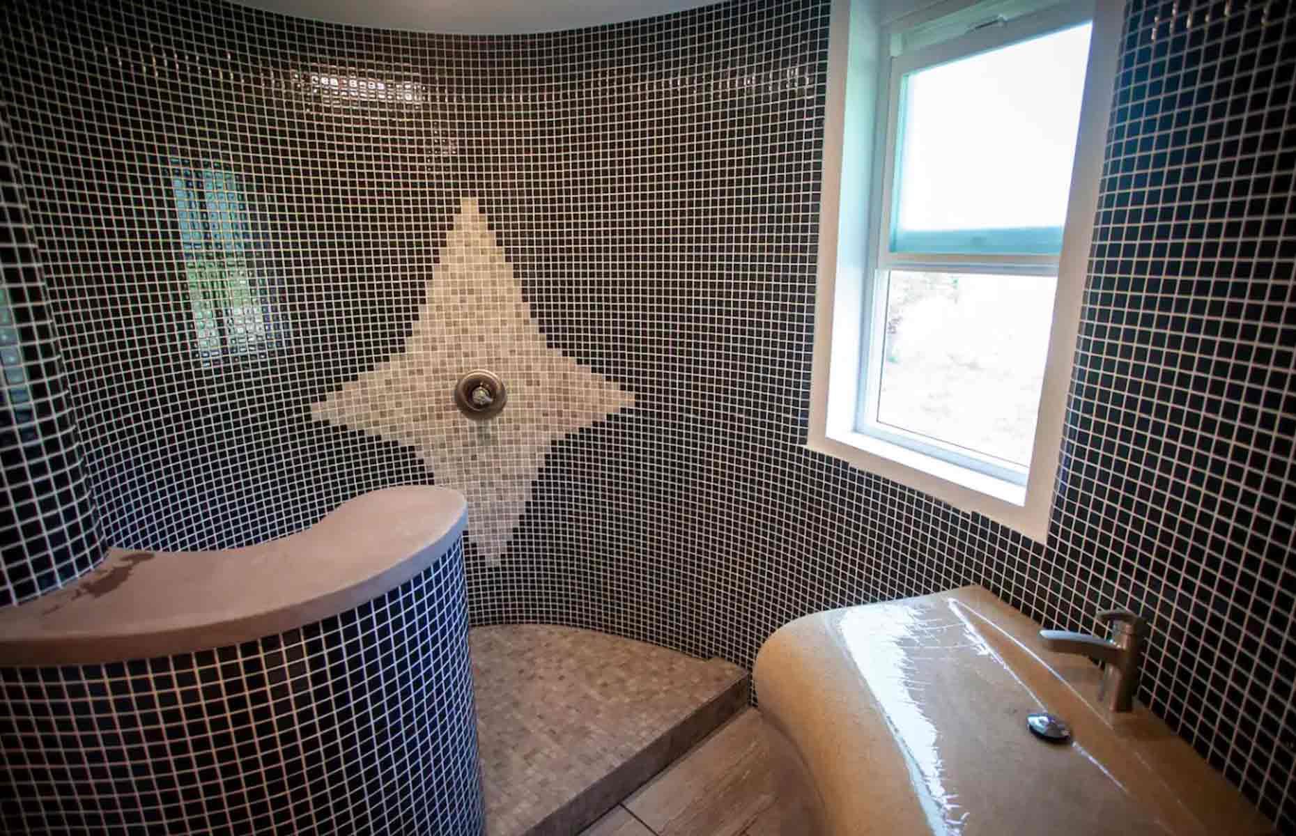 Fibonacci House, British Columbia, Canada