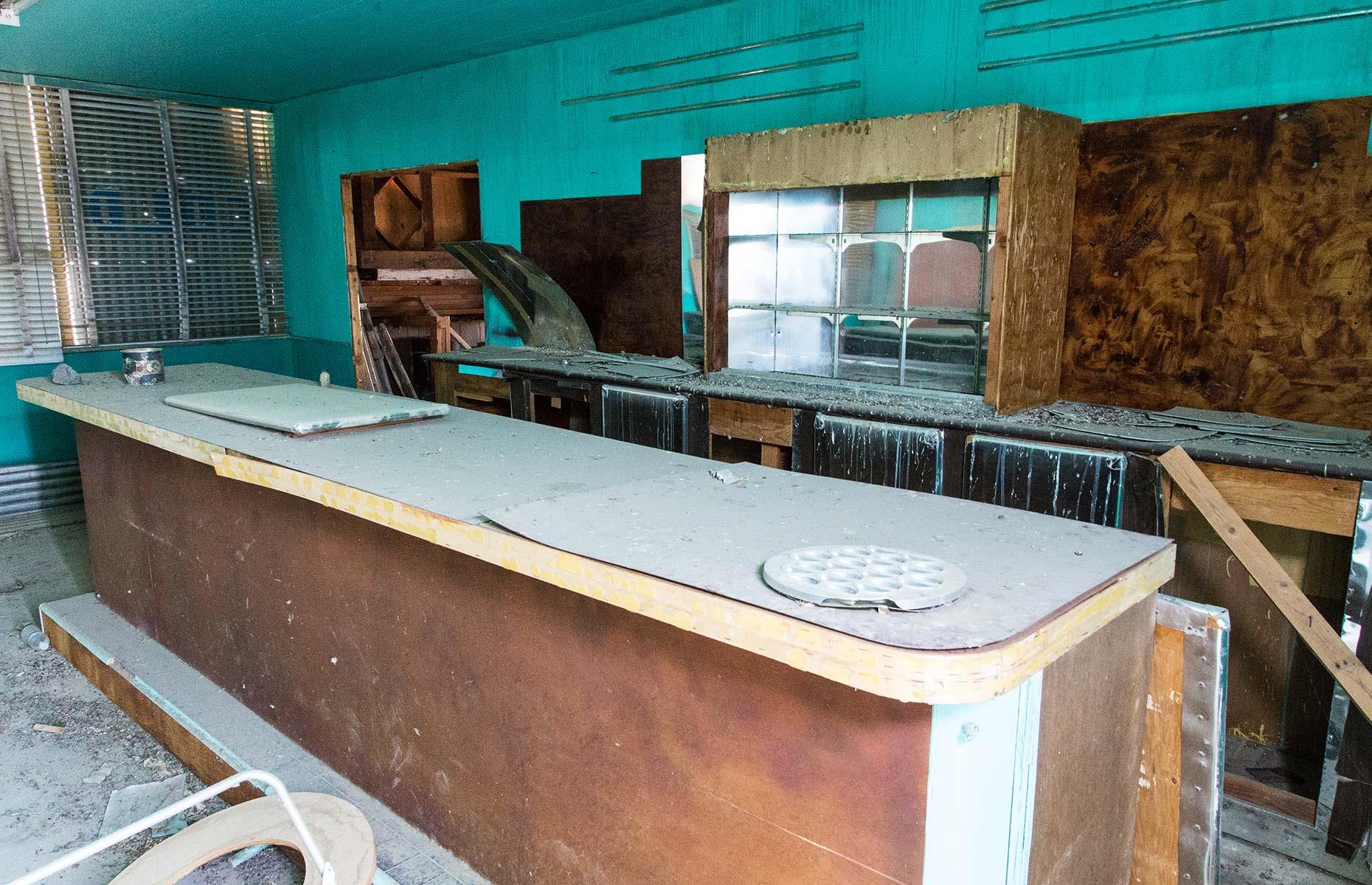 4. Road Runner’s Retreat restaurant, Chambless, California