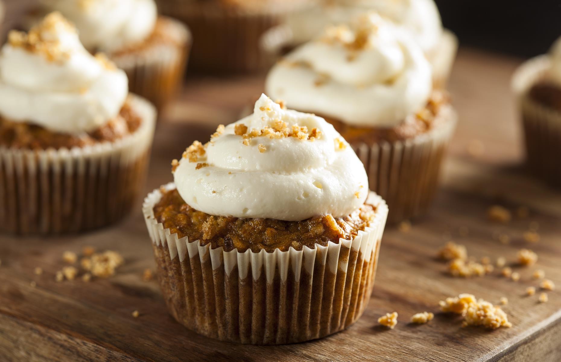 Carrot cake cupcakes