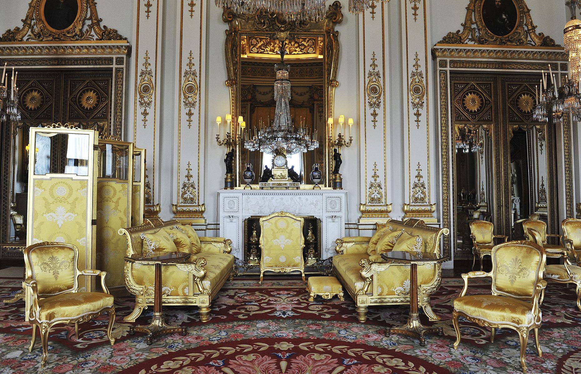 Regal standards