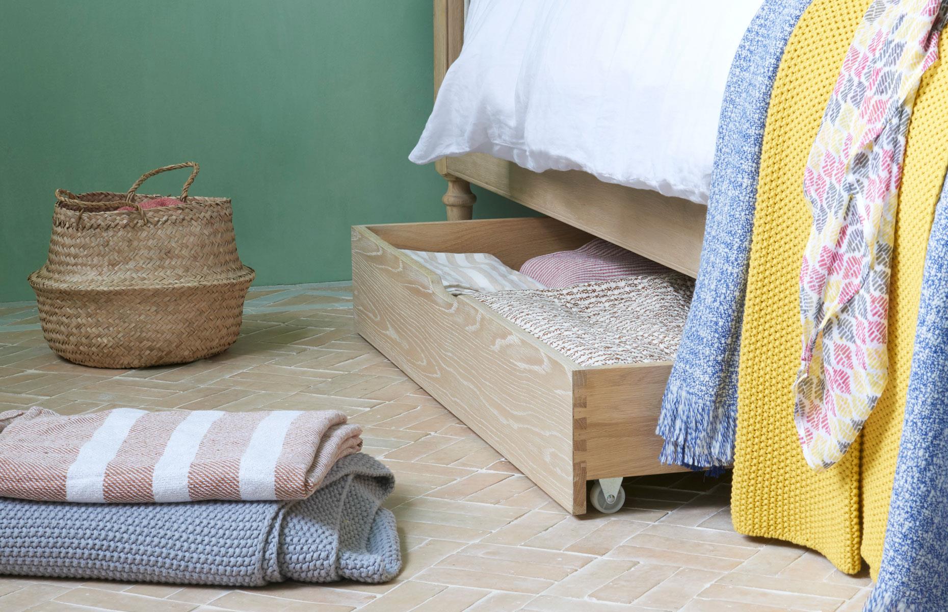 Roll in under bed storage