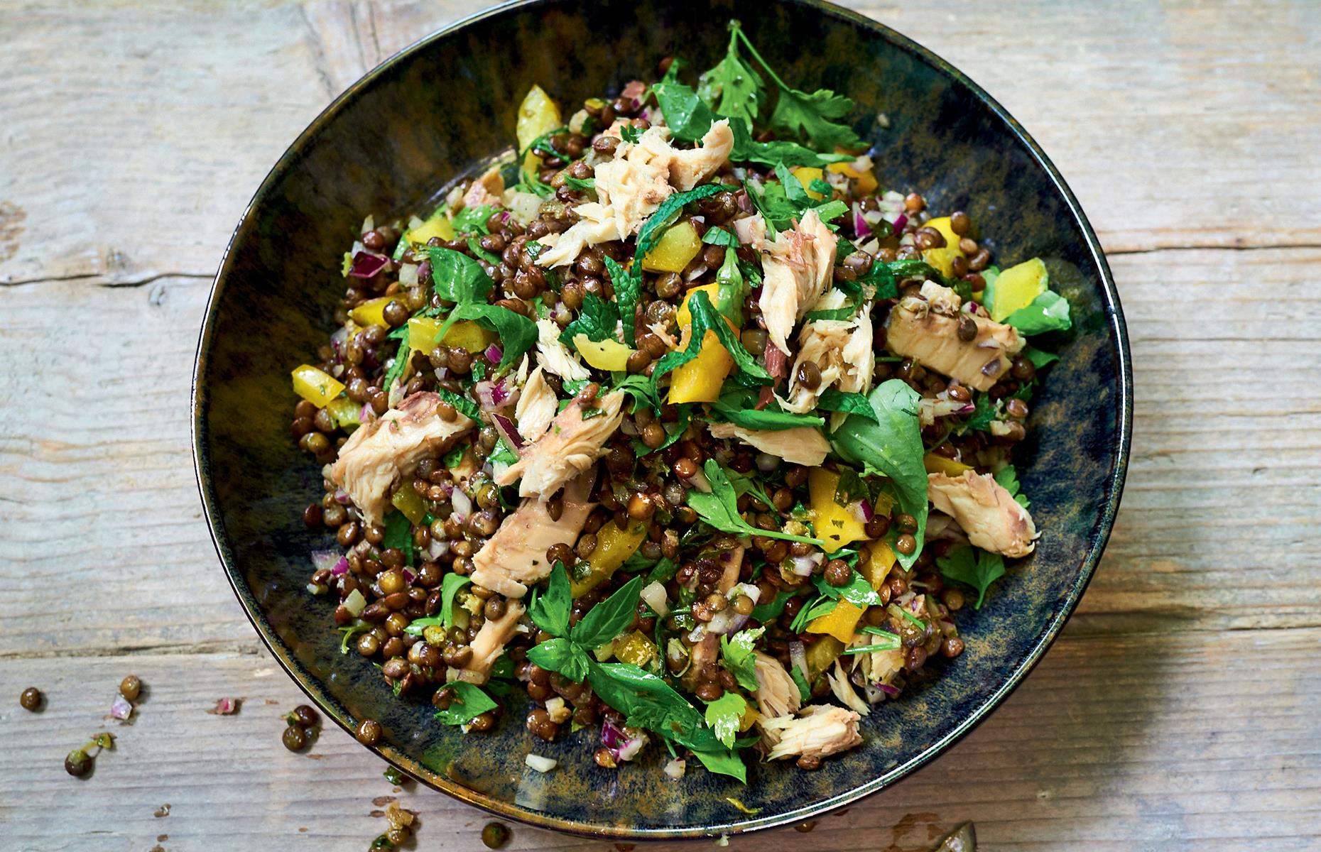Smoked mackerel and lentil salad