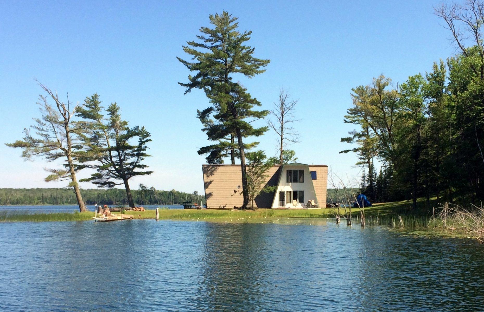 Lakefront Cabin, Minnesota, USA