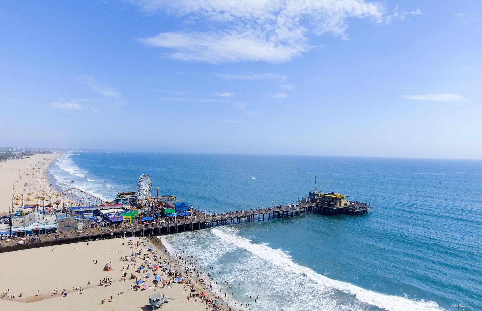Swap: Santa Monica Beach, California, USA