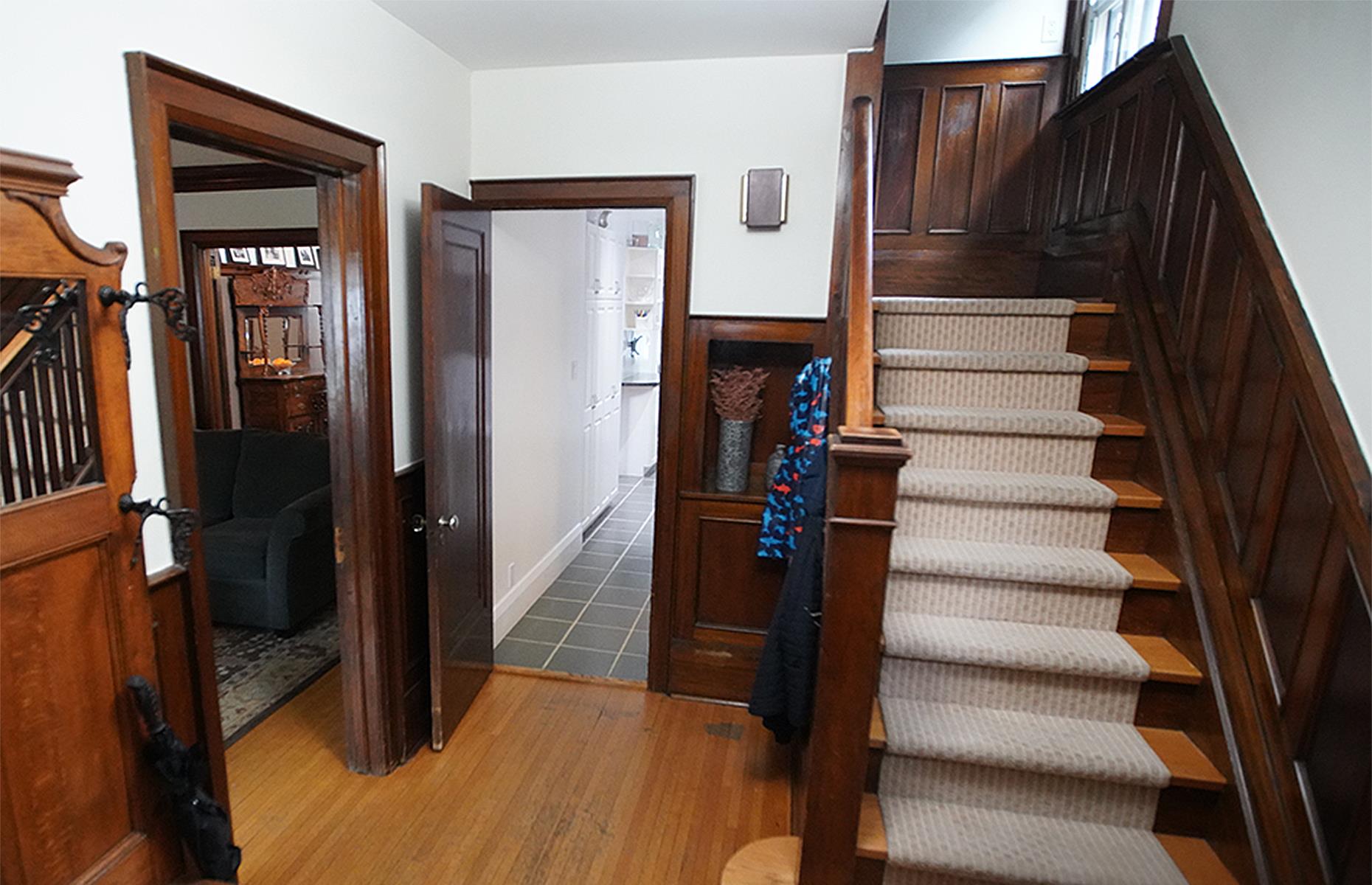 Before: drab vintage home 