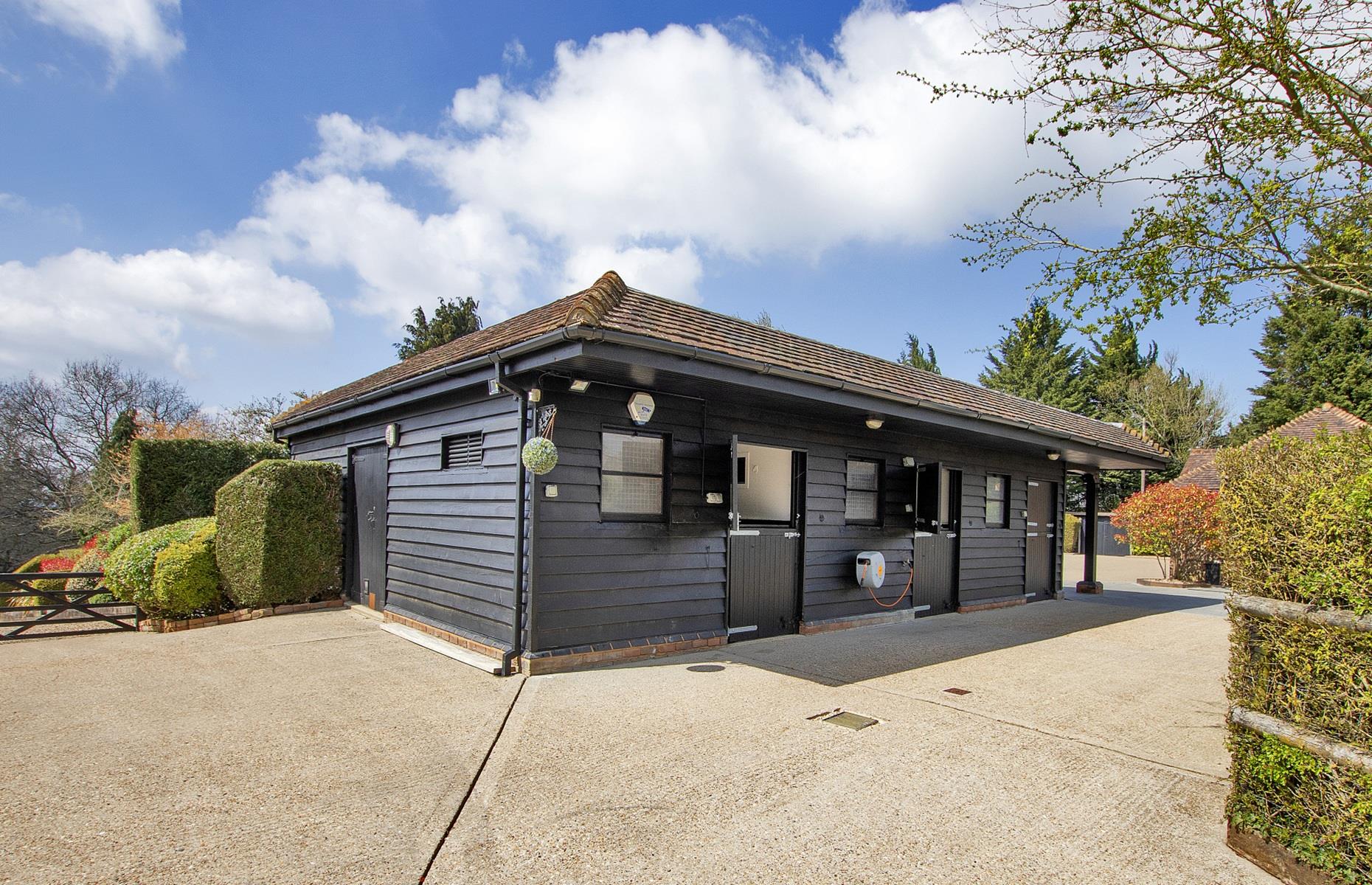 Smart stable blocks