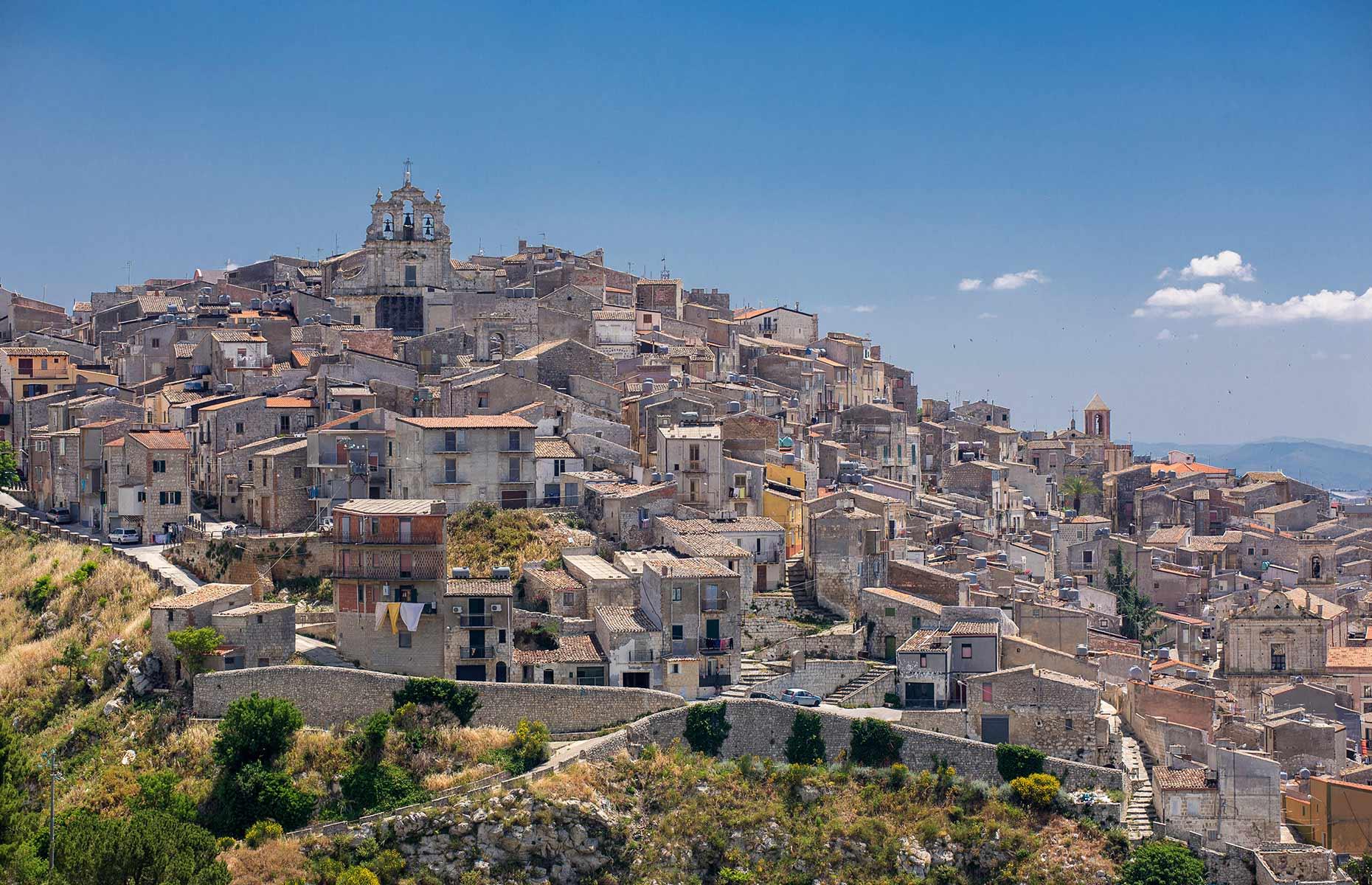 €1 homes in Mussomeli, Sicily