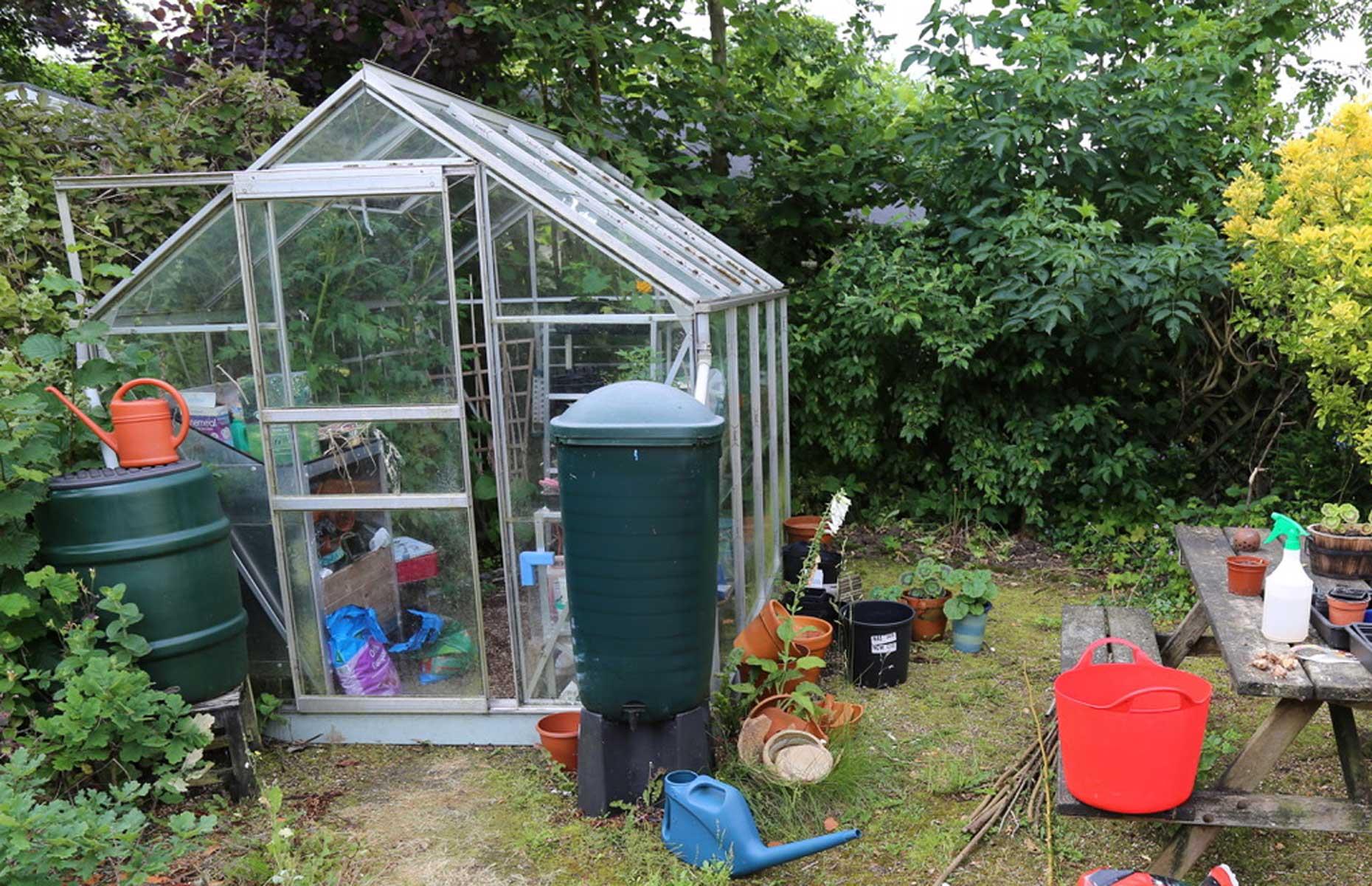 Unsightly garden items