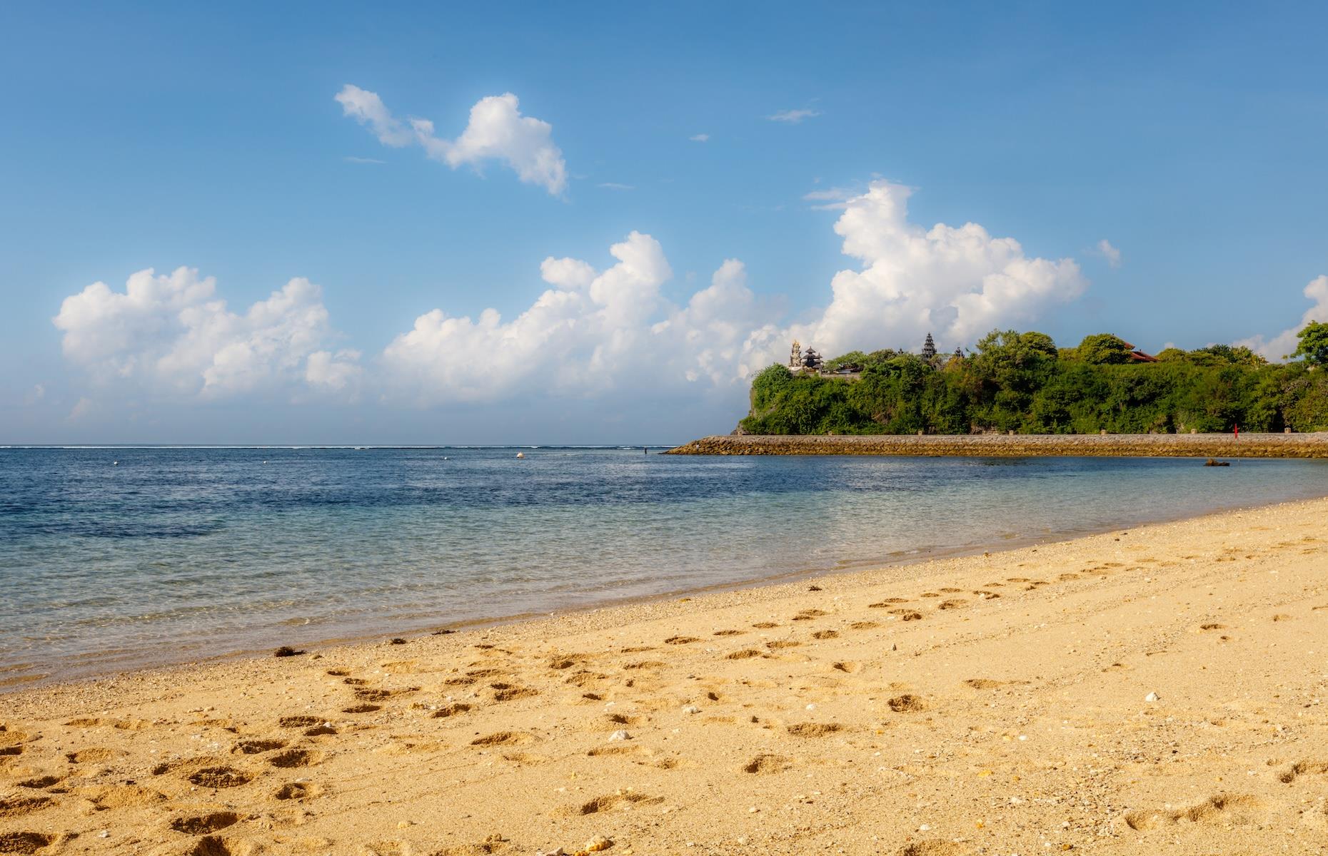 For: Geger Beach, Indonesia 