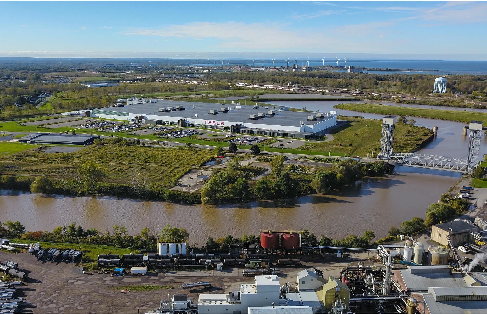 Tesla-Gigafactory 2, USA: 111.500 Quadratmeter