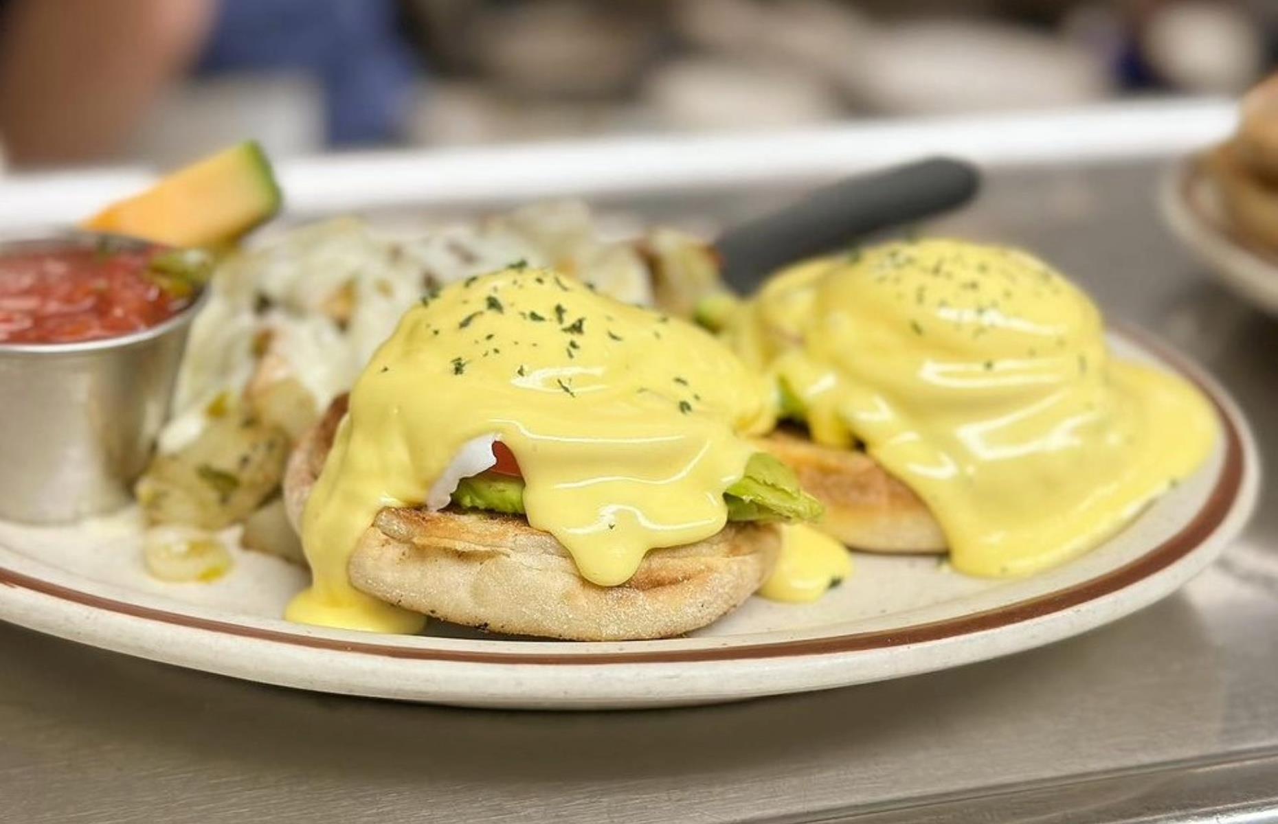 Montana: veggie Benedict, Echo Lake Cafe, Bigfork