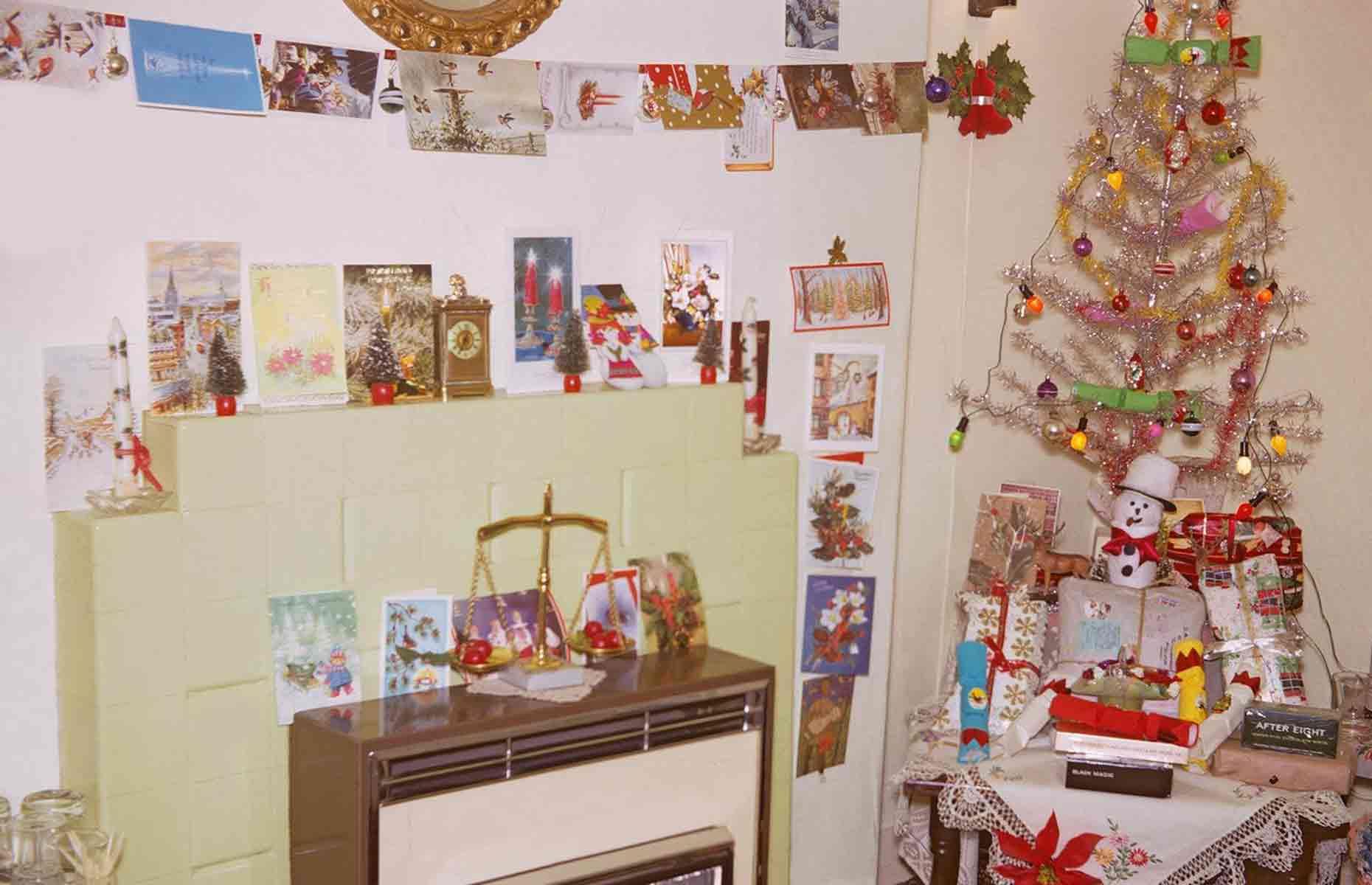 1970s: Christmas card display