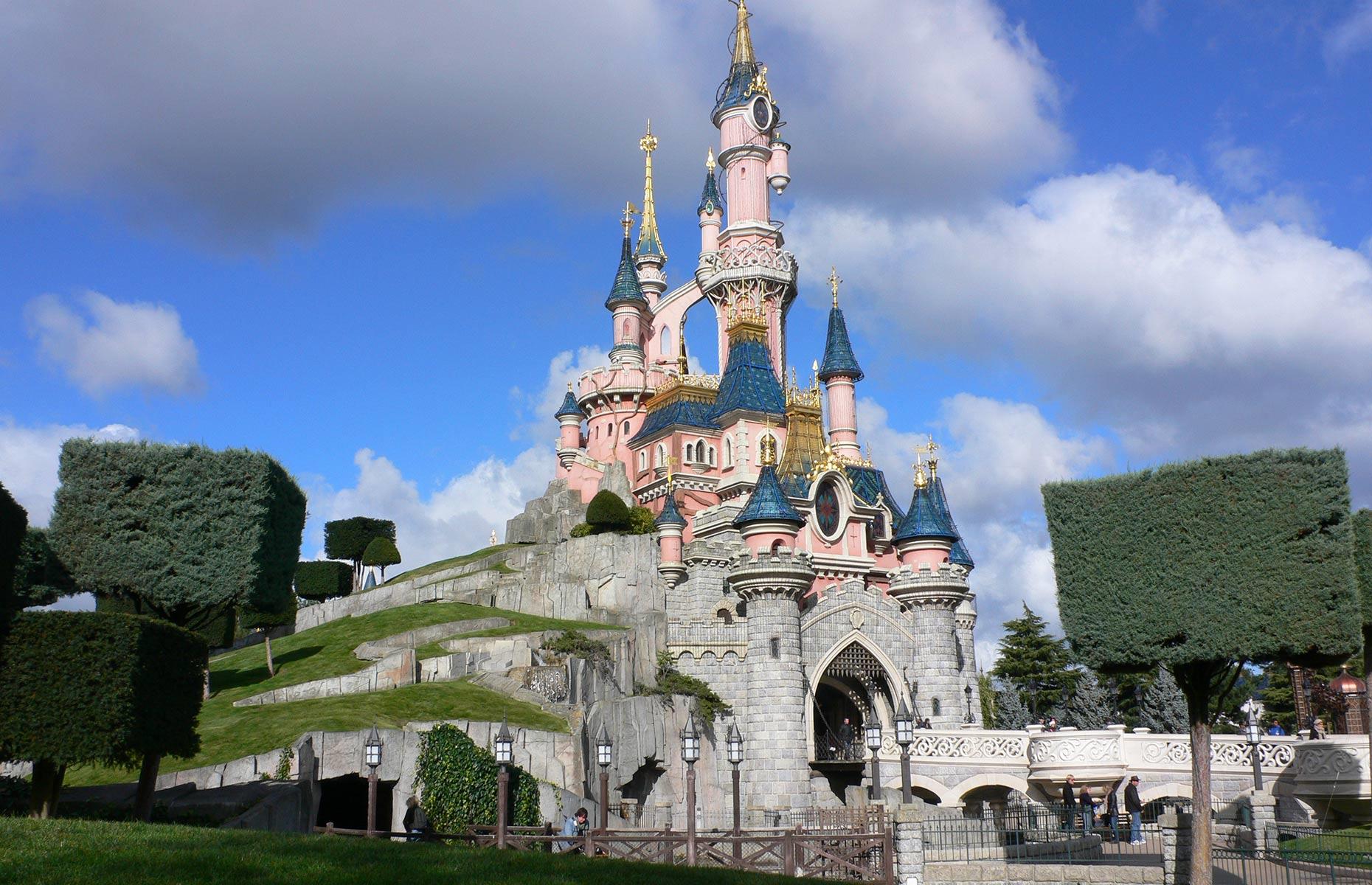 Sleeping Beauty Castle: Disneyland Park, California, USA