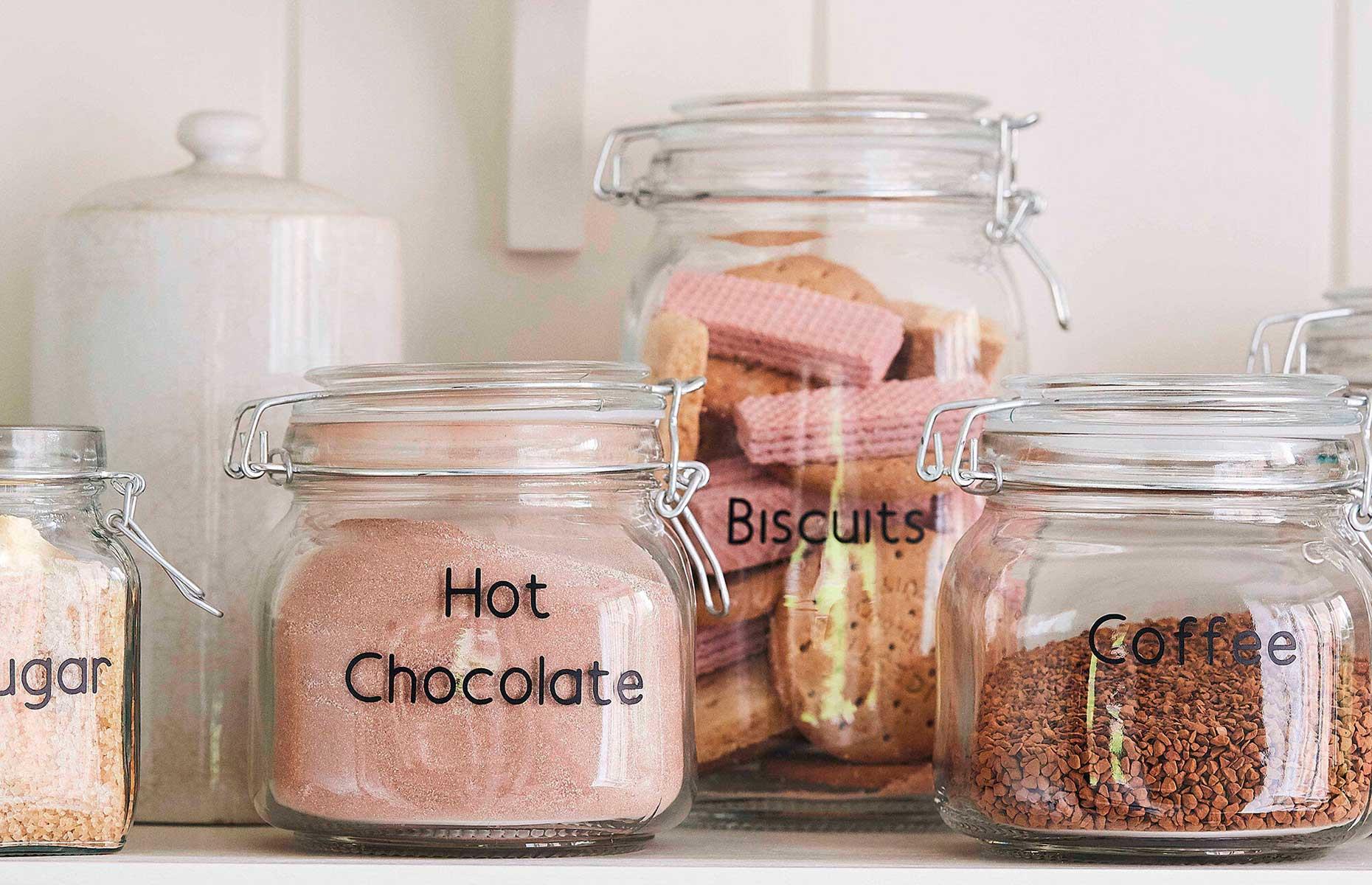 Label storage jars