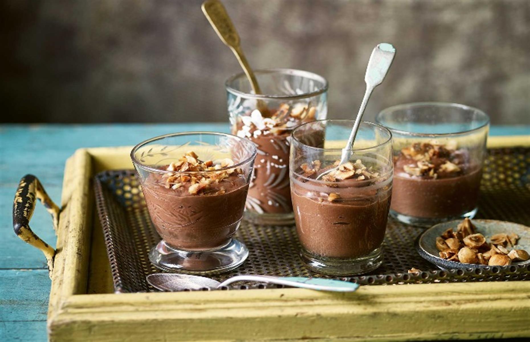 Chocolate yogurt pots