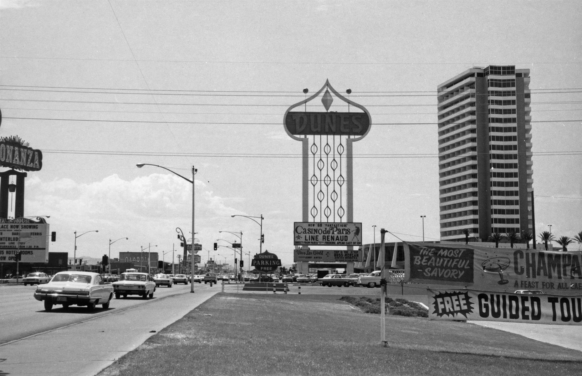 1968: the Las Vegas Strip begins to build up