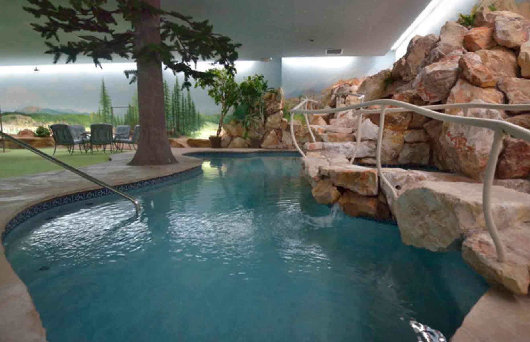 1970s underground retreat, Nevada, USA