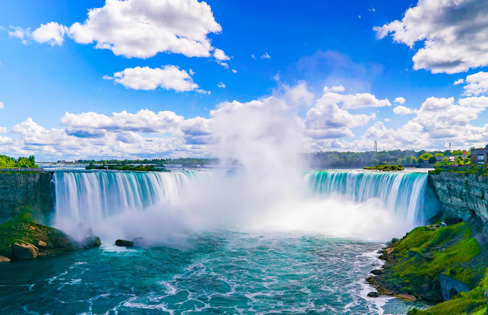 Ontario: Toronto to Niagara