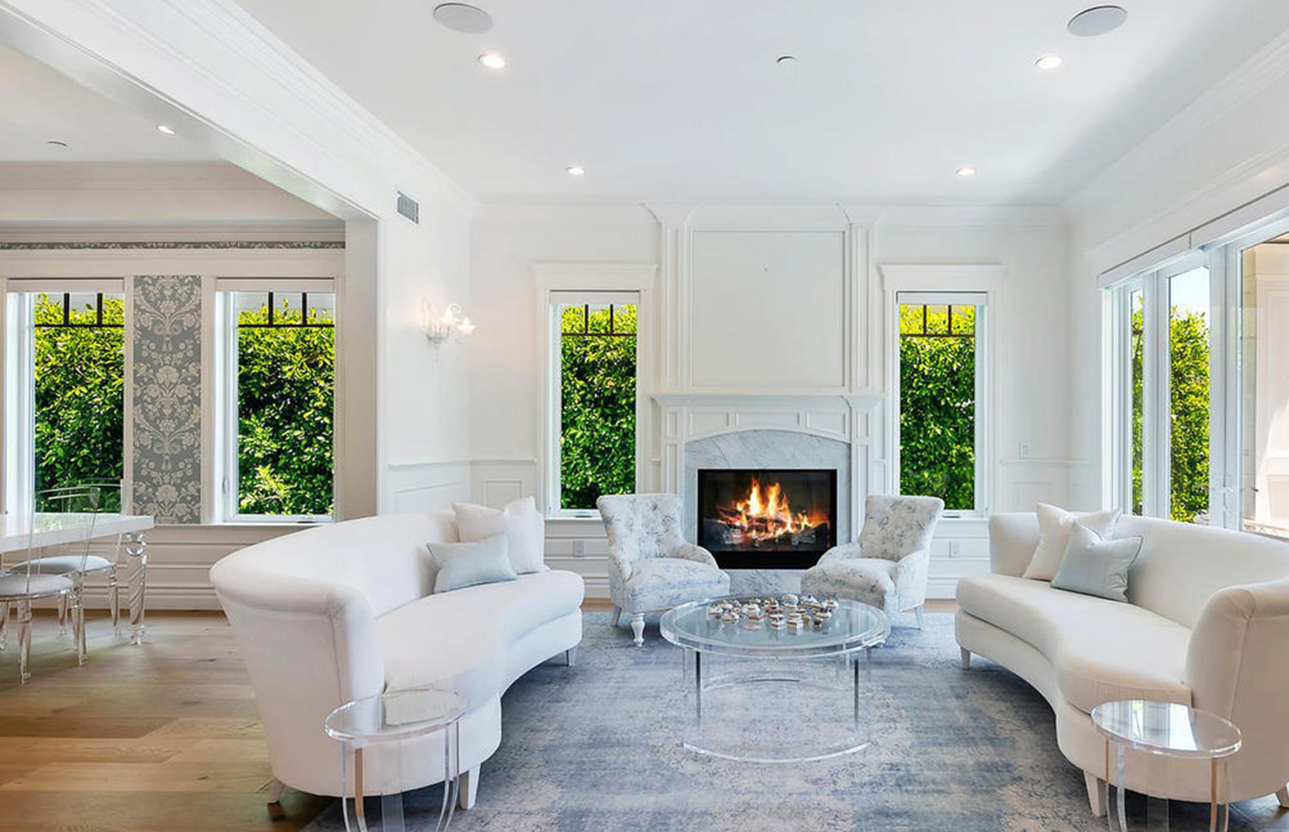 Dakota and Elle Fanning's low-key home: $2.7 million (£2.2m) 