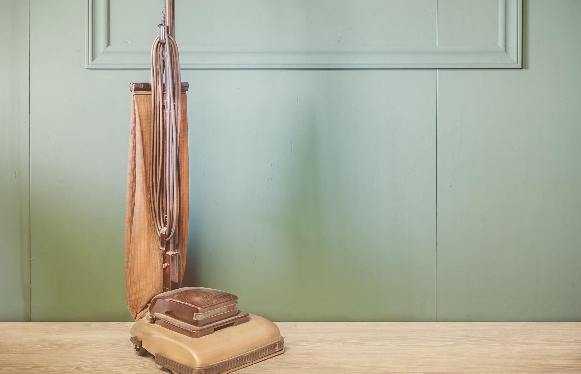 Vacuum cleaners: 1860
