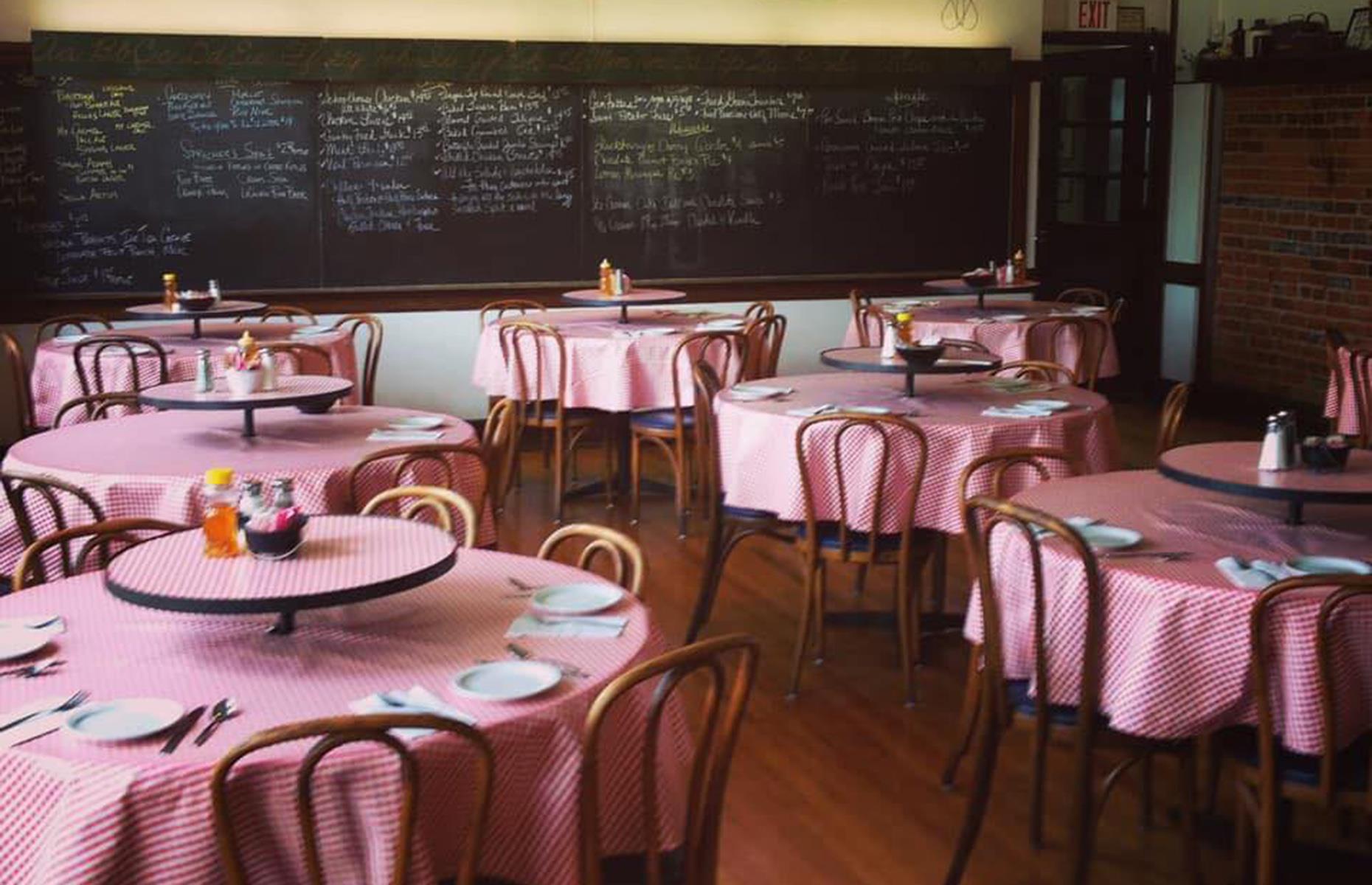 Ohio: The Schoolhouse Restaurant, Camp Dennison