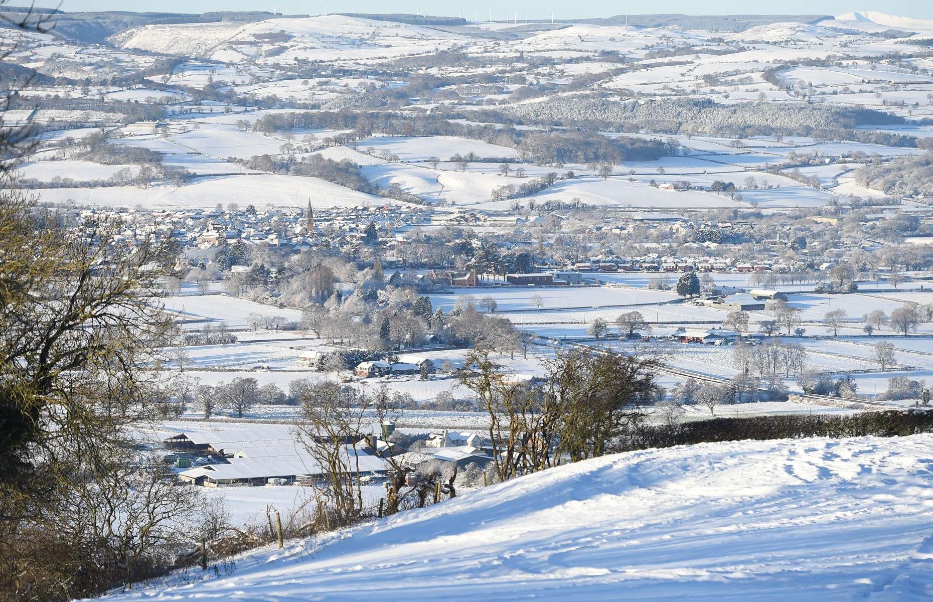 The deepest snow ever recorded was 5ft 4in (1.65m)