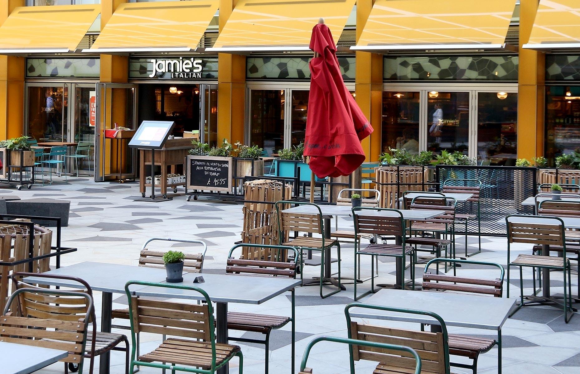 27. Jamie Oliver: Fifteen, Jamie’s Italian chain and Barbecoa, 2002-19
