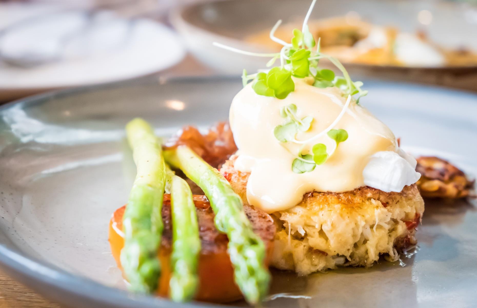 Maryland: crab cake eggs Benedict