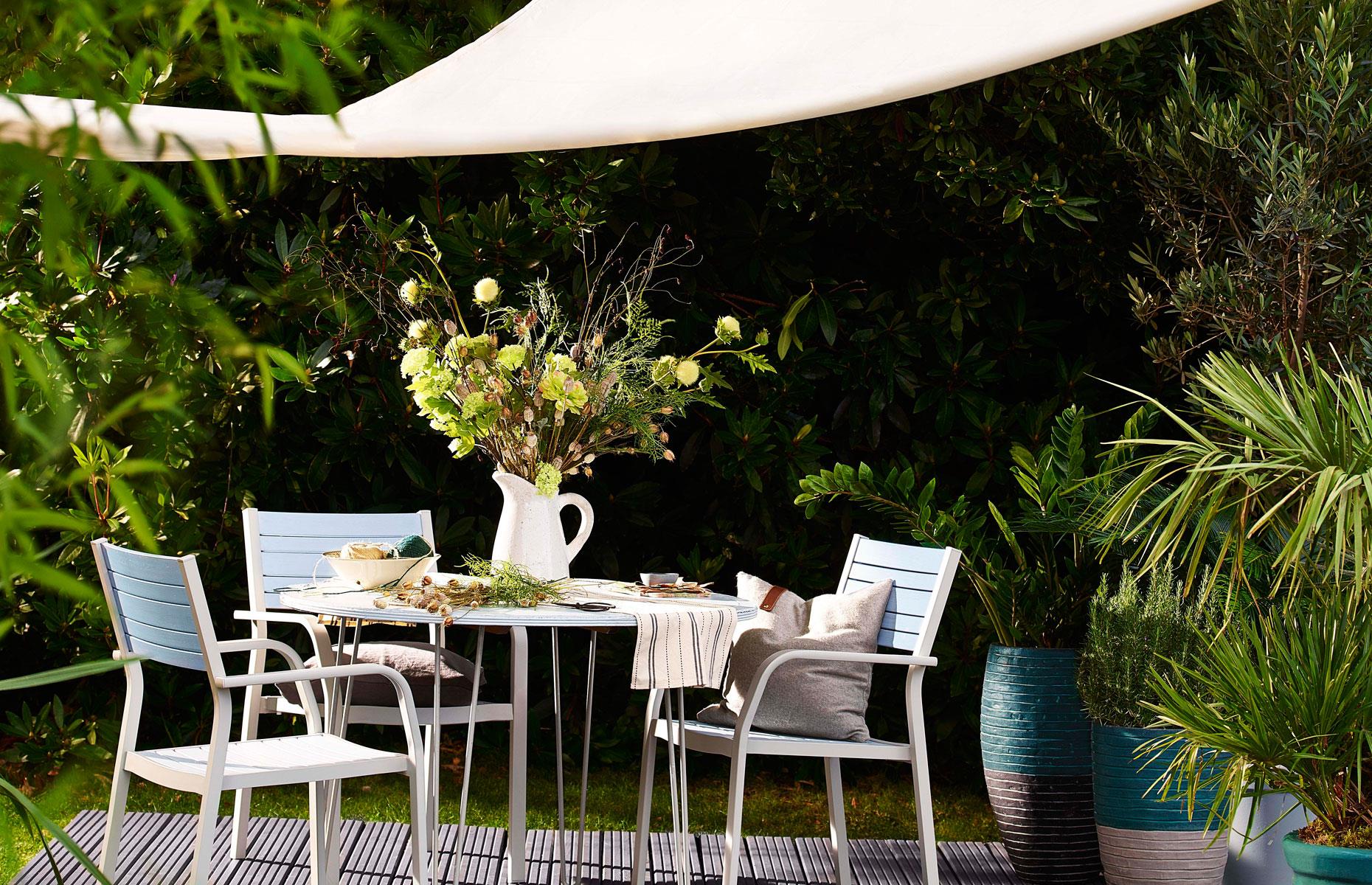 Go for grey decking