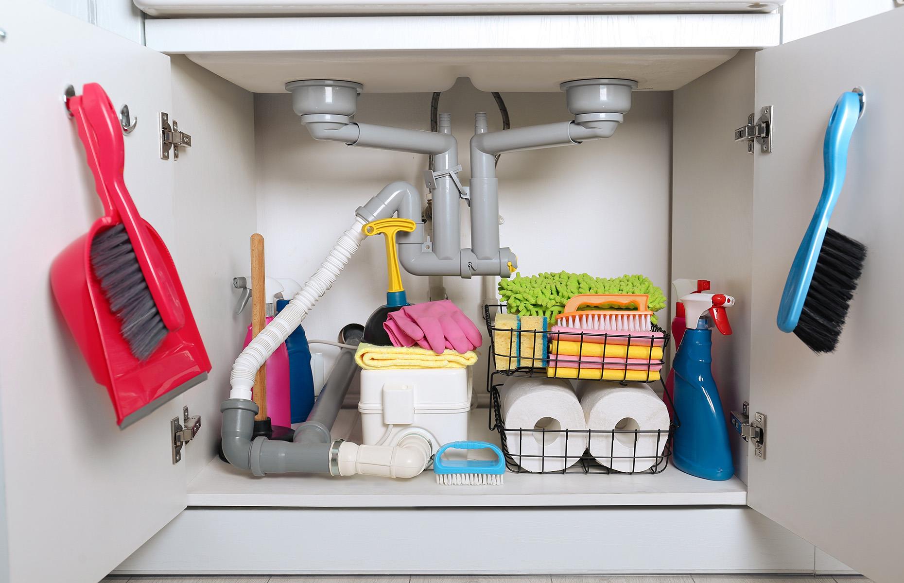 Hang cleaning products under the sink