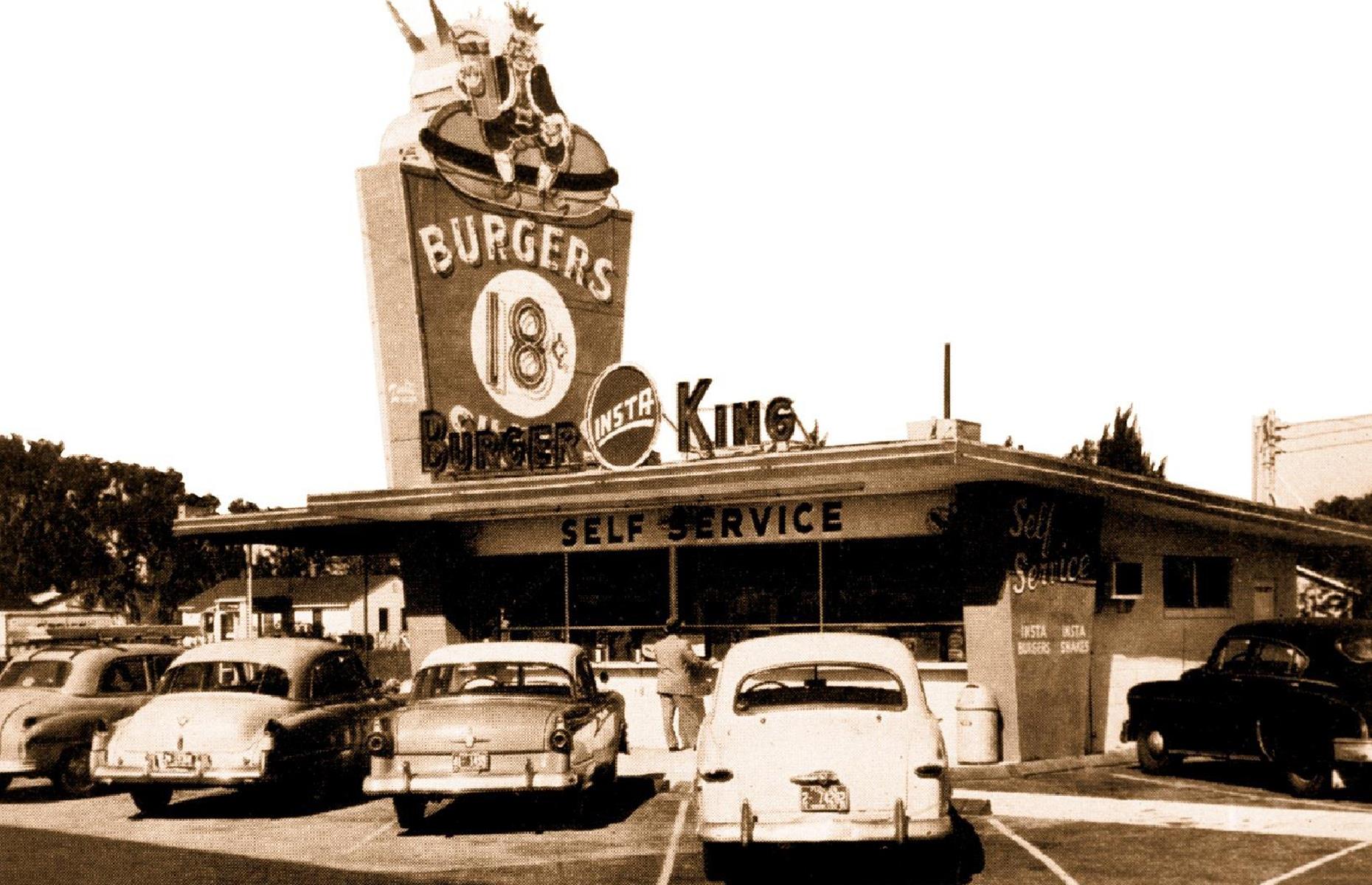 История фаст. Бургер Кинг в 1954 году в Америке. Бургер Кинг в 1954 году фото. Бургер Кинг первый ресторан в мире. Самый первый ресторан бургер Кинг.