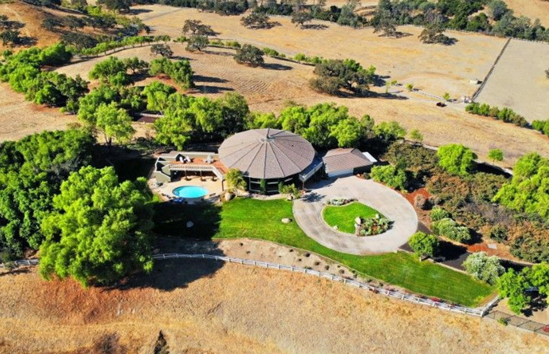 Ray Kroc's Double Arch Ranch, California, USA
