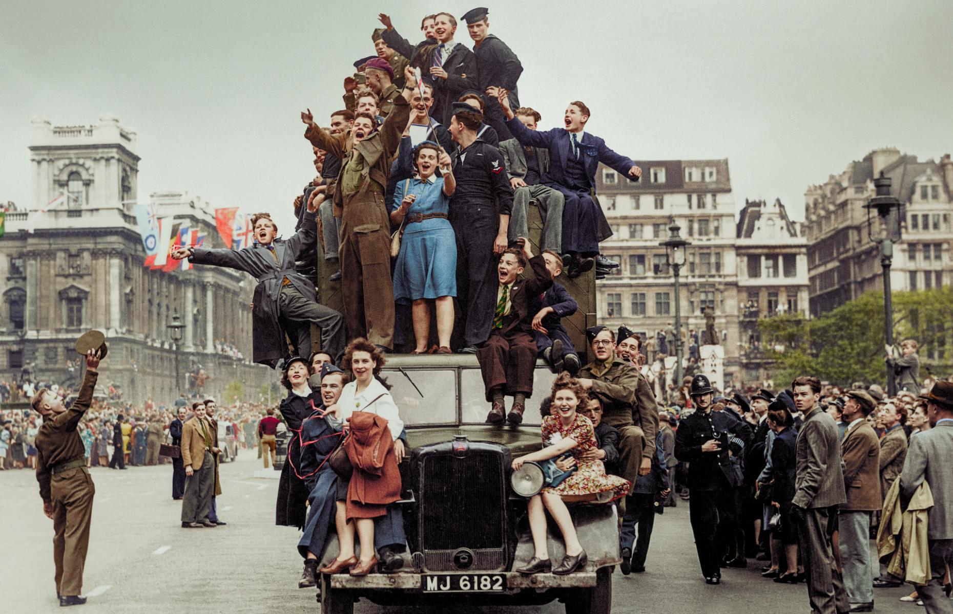 1945: Parliament Square