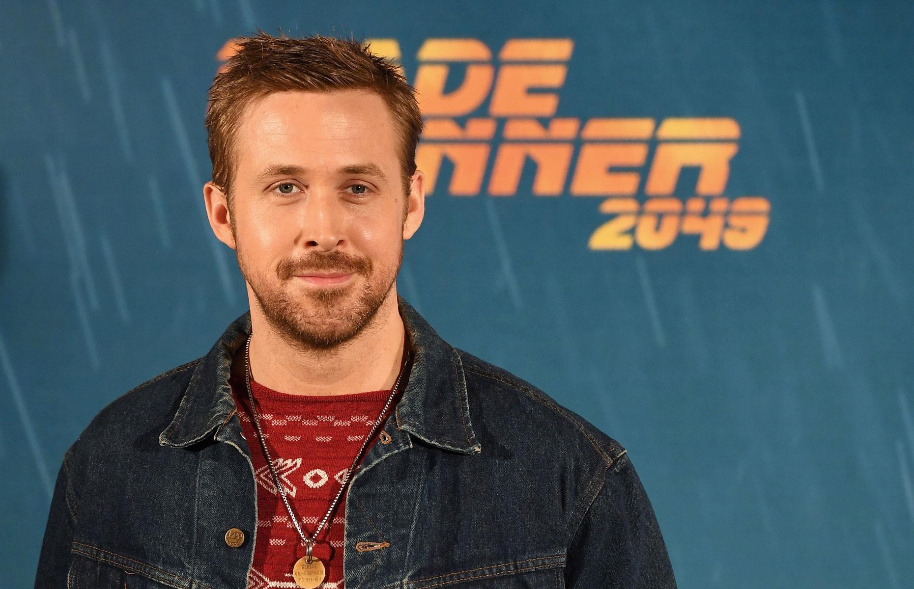 Ryan Gosling loves to knit, too